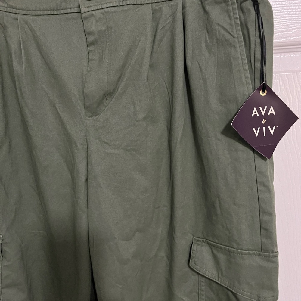 Ava & Viv Forest Green Cargo Pants - Picture 3 of 10